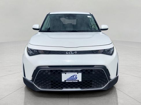 Used 2025 Kia Soul LX w/ LX Technology Package FWD image 4