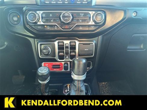 Used 2021 Jeep Gladiator Mojave image 11