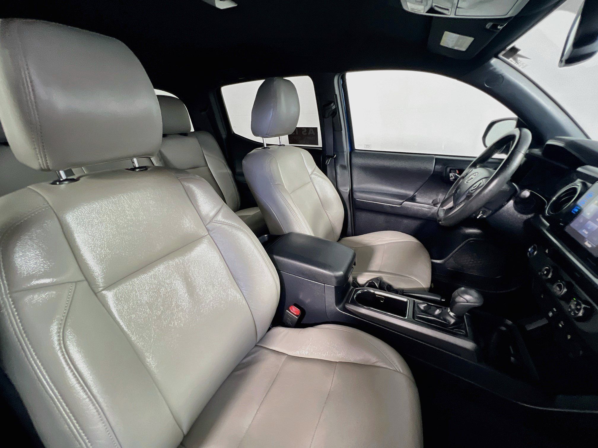 Used 2018 Toyota Tacoma TRD Sport RWD image 29