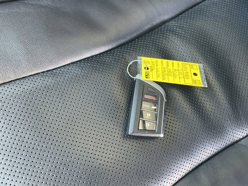 Used 2022 Acura MDX w/ Technology Package image 38