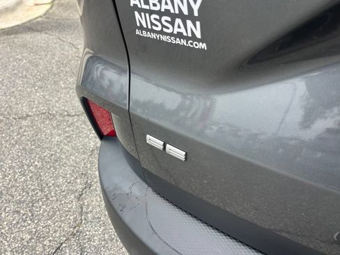 Used 2022 Ford Escape SE FWD image 27