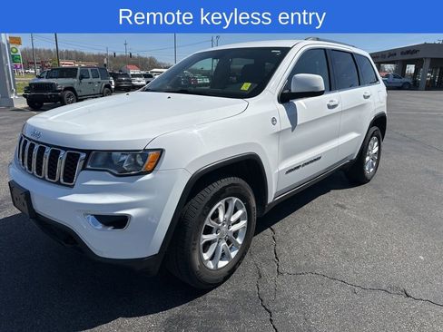 Used 2021 Jeep Grand Cherokee Laredo image 8