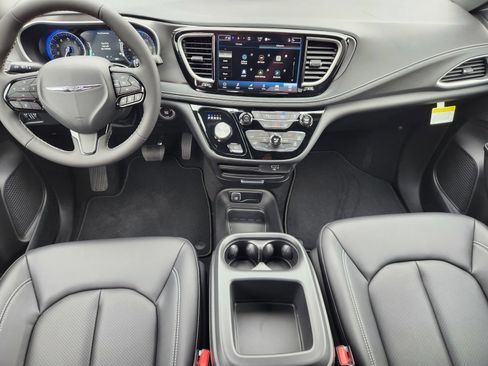 New 2026 Chrysler Pacifica Select w/ S Appearance Package FWD image 20