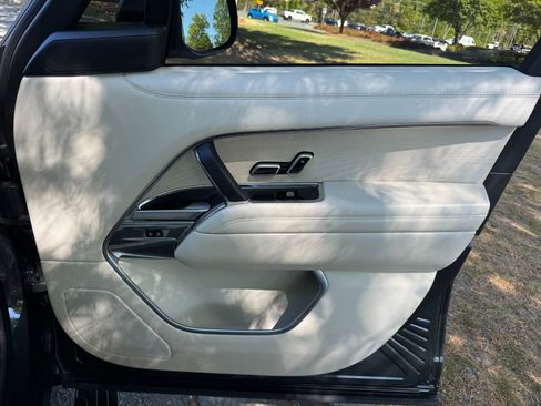 Used 2023 Land Rover Range Rover Long Wheelbase Autobiography image 52