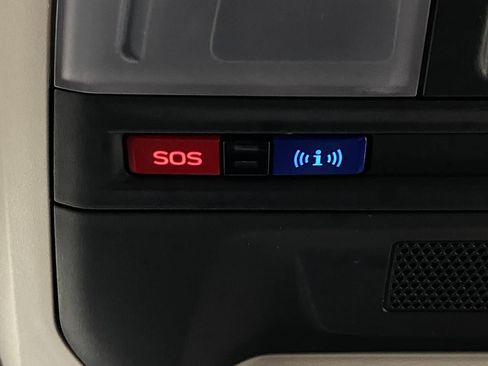 Used 2024 Subaru Crosstrek 2.0i Premium image 25