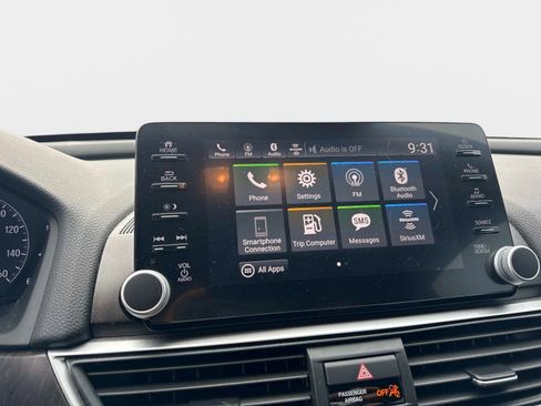 Used 2018 Honda Accord EX image 19