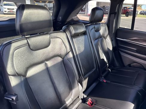 New 2026 Jeep Grand Cherokee Limited w/ Limited Altitude Package image 15