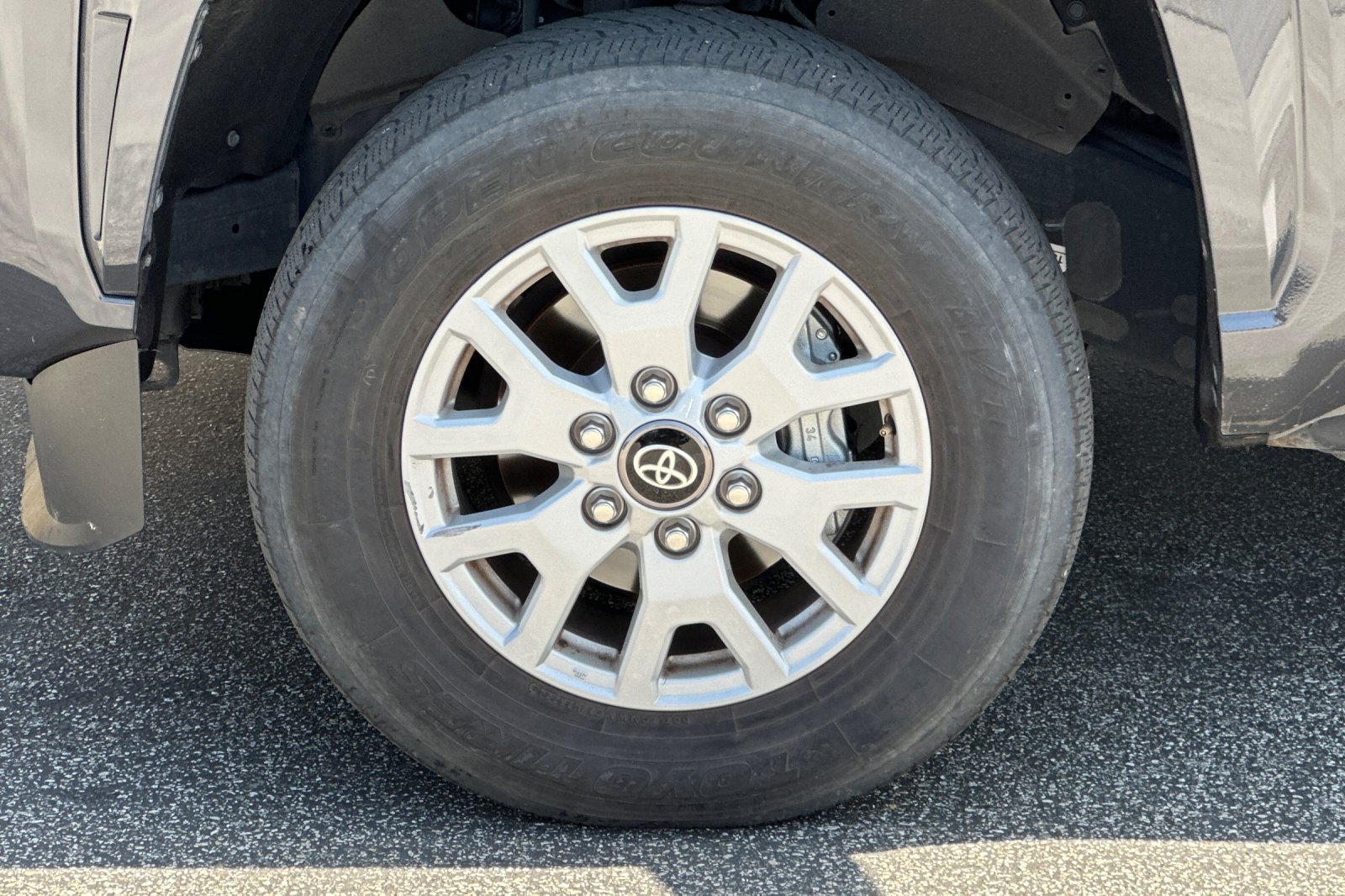 Used 2025 Toyota Tacoma SR5 AWD/4WD image 34