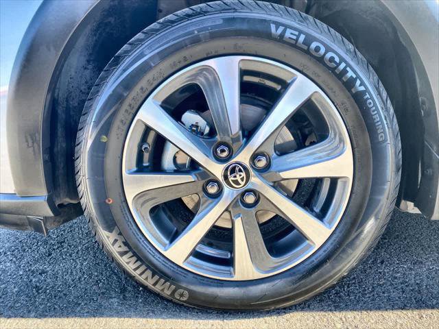 Certified 2019 Toyota Prius C FWD image 10
