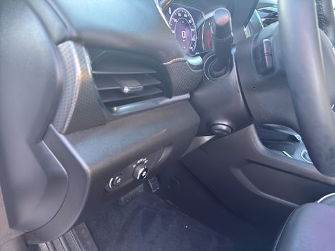 Certified 2023 Chevrolet Traverse Premier image 15