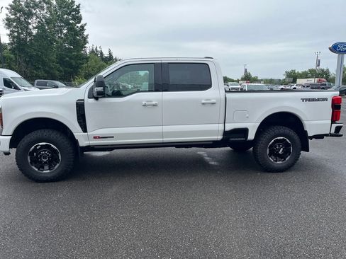 Used 2025 Ford F350 Platinum w/ Tremor Off-Road Package AWD/4WD image 2