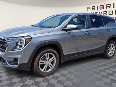 Used 2024 GMC Terrain SLE