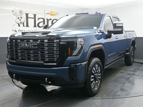 Used 2025 GMC Sierra 2500 Denali Ultimate w/ Max Trailering Package AWD/4WD image 33