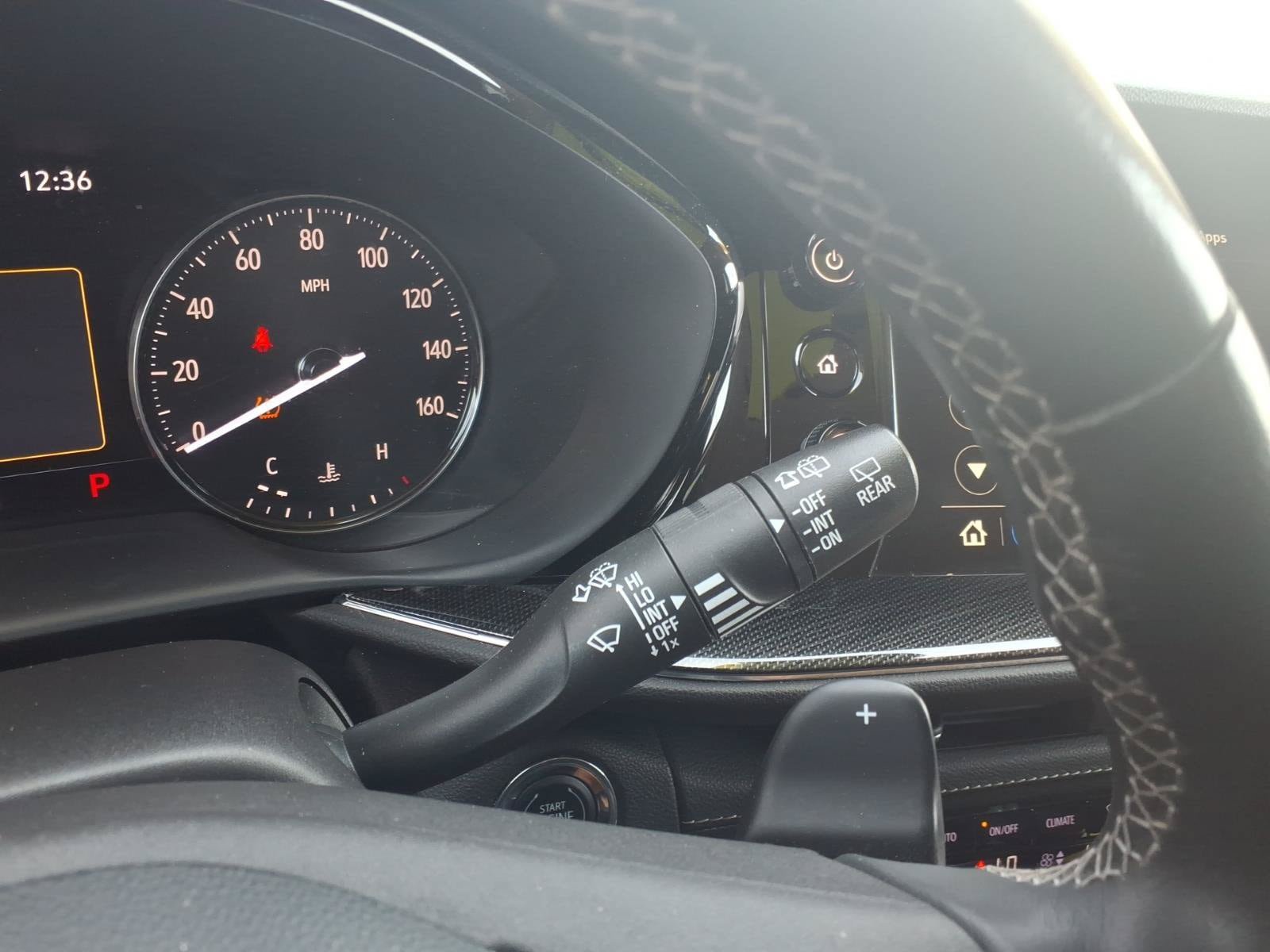 Used 2022 Buick Envision Essence w/ Technology Package I FWD image 21