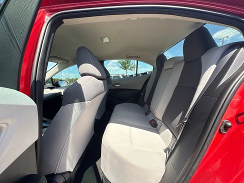 Used 2021 Toyota Corolla LE w/ LE Convenience Package FWD image 16