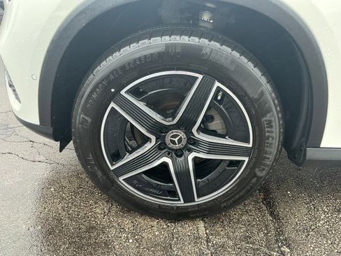 Certified 2026 Mercedes-Benz GLC 300 4MATIC image 9