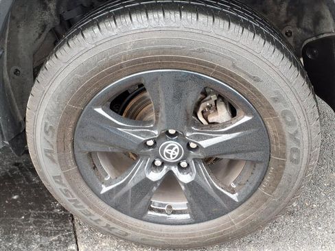 Used 2023 Toyota RAV4 XLE image 8