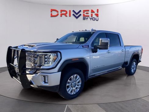 Used 2021 GMC Sierra 2500 Denali w/ Denali Ultimate Package image 2
