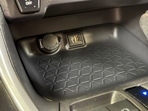 Used 2024 Toyota RAV4 LE image 34