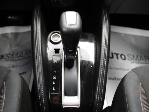 Used 2019 Nissan Kicks SV image 26