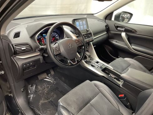 Used 2024 Mitsubishi Eclipse Cross SE image 19