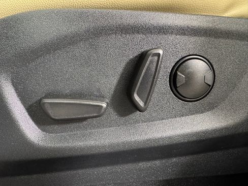 Used 2024 Ford Edge SEL w/ Convenience Package image 33