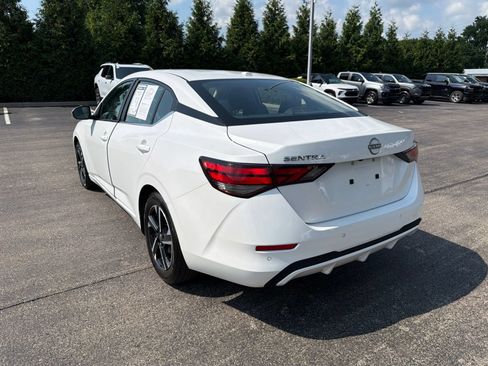 Used 2024 Nissan Sentra SV FWD image 3
