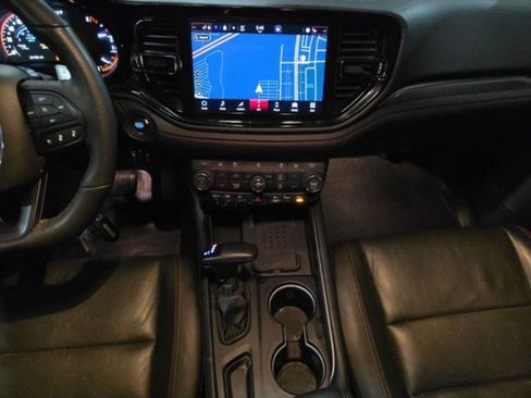 Used 2025 Dodge Durango GT image 8