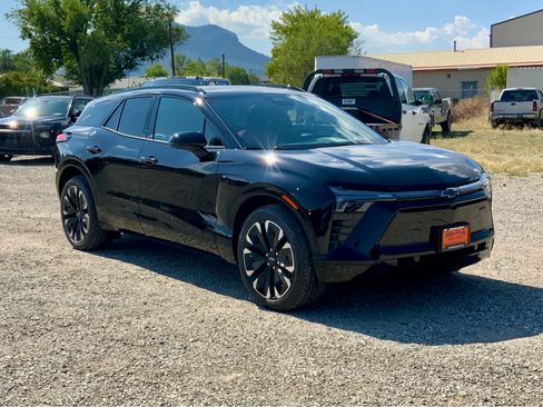 New 2025 Chevrolet Blazer EV RS image 7