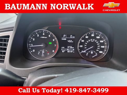 Used 2017 Hyundai Elantra SE image 15
