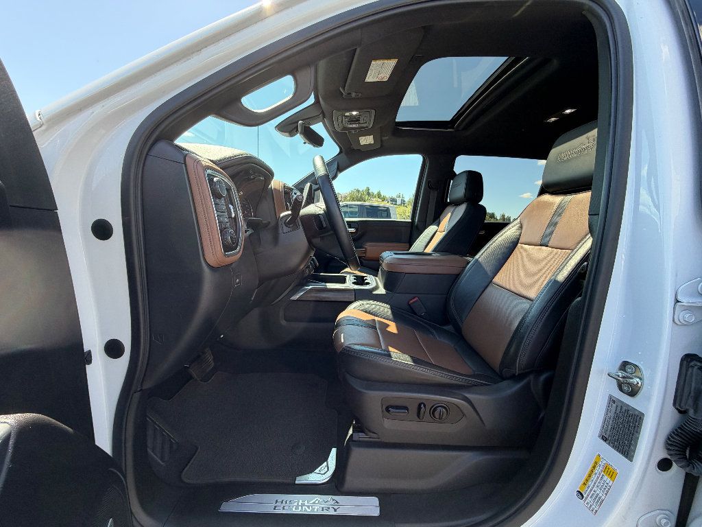 Used 2020 Chevrolet Silverado 3500 High Country w/ Z71 Off-Road Package AWD/4WD image 2