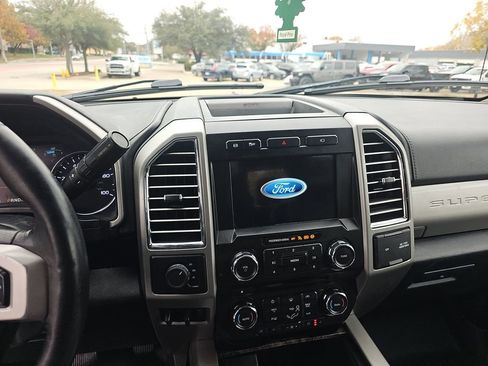 Used 2017 Ford F350 Lariat w/ Chrome Package image 14