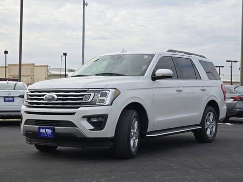 Used 2019 Ford Expedition XLT w/ Equipment Group 202A image 11