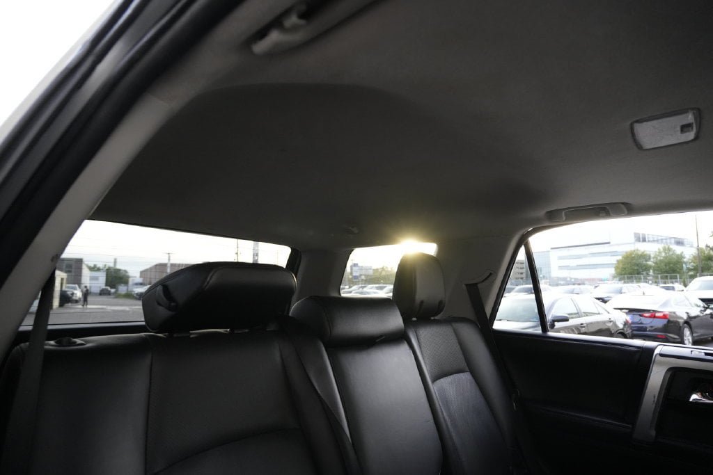 Used 2016 Toyota 4Runner Limited AWD/4WD image 29