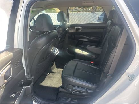 Certified 2023 Kia Sorento EX image 16