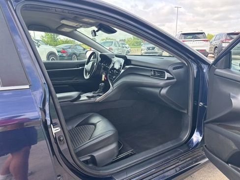 Used 2021 Toyota Camry SE FWD image 17