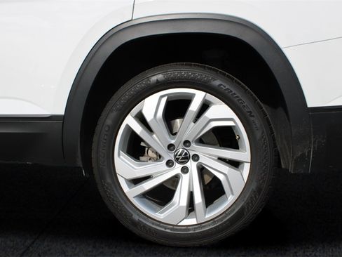 Used 2021 Volkswagen Atlas SE image 11