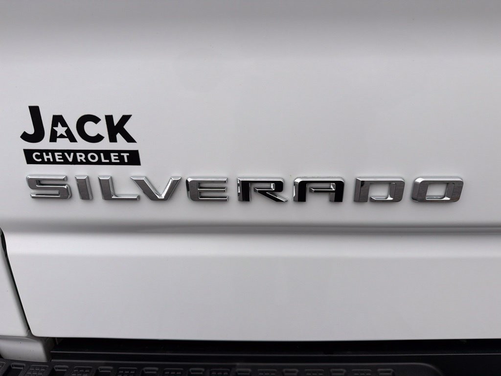 Used 2023 Chevrolet Silverado 1500 Custom Trail Boss AWD/4WD image 7