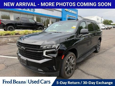 Used 2023 Chevrolet Suburban RST w/ Luxury Package AWD/4WD image 3
