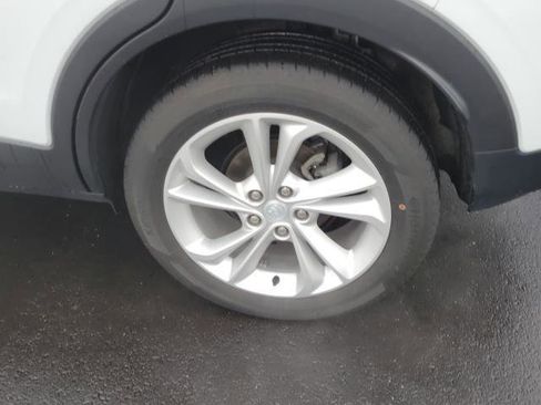 Used 2023 Buick Encore GX Preferred w/ Cold Weather Comfort Package image 5