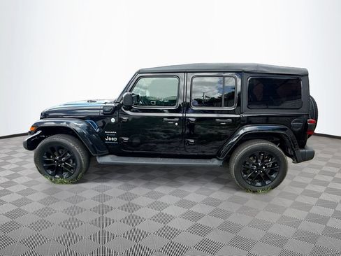 Used 2023 Jeep Wrangler Unlimited Sahara w/ Cold Weather Group AWD/4WD image 9