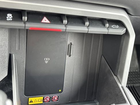 Used 2025 Toyota Tundra Platinum image 42