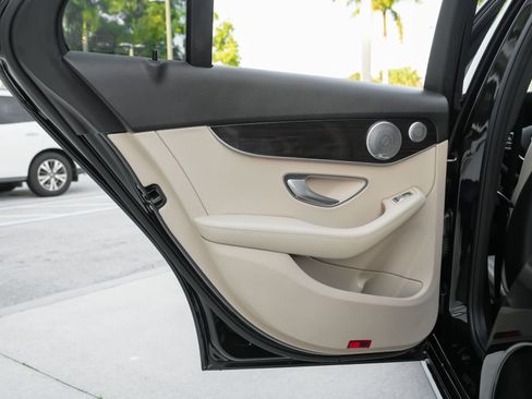 Used 2021 Mercedes-Benz C 300 Sedan image 33