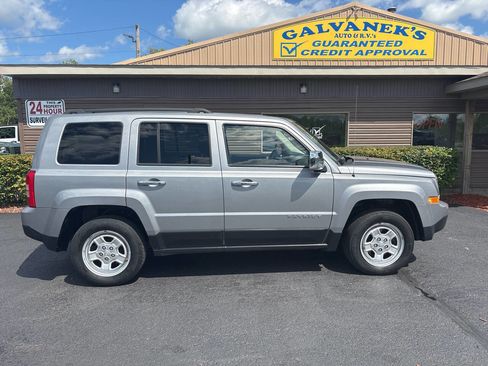 Used 2015 Jeep Patriot Sport w/ Power Value Group image 3
