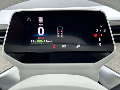 Certified 2025 Volkswagen ID. Buzz 1st Edition AWD/4WD image 22