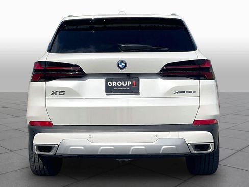 Used 2026 BMW X5 xDrive50e w/ Premium Package AWD/4WD image 4