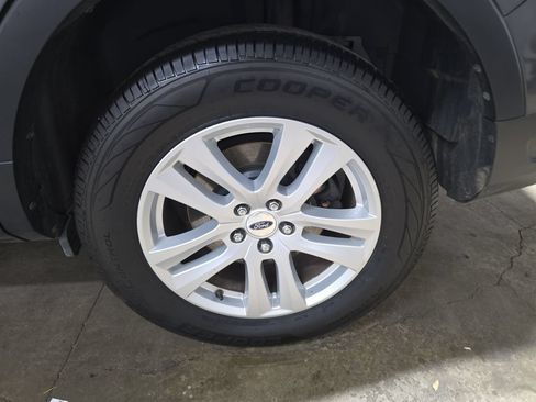 Used 2019 Ford Explorer XLT w/ Class III Trailer Tow Package AWD/4WD image 30