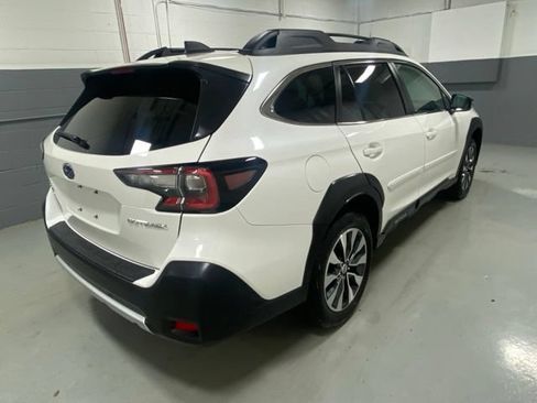 Used 2024 Subaru Outback Limited AWD/4WD image 3