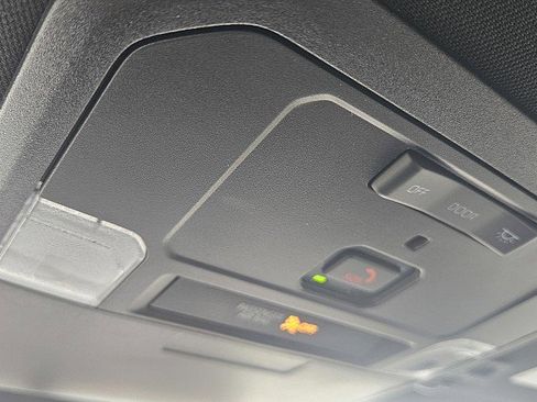 Used 2025 Toyota Tacoma SR5 image 16