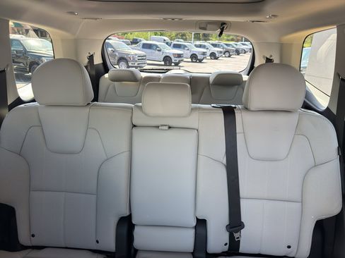 Used 2025 Kia Telluride SX FWD image 14
